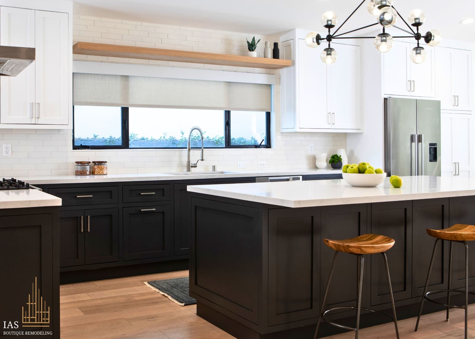 Modern kitchen remodel by IAS Boutique Remodeling in Houston, TX